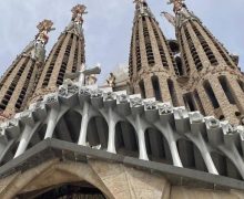 Саграда Фамилия теперь является самой высокой церковью в мире