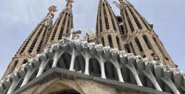 Саграда Фамилия теперь является самой высокой церковью в мире