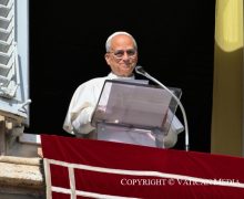 «Память об усопших дарует надежду будущему». Слово Папы Льва XIV перед молитвой Angelus 2 ноября 2025 года, площадь Св. Петра