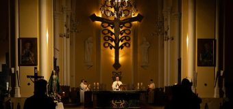 Глава МИД Венгрии посетил Мессу в католическом соборе Непорочного Зачатия Девы Марии в Москве