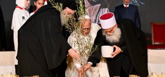 «Вера сильнее разделений». Папа принял участие в межрелигиозной встрече в Бейруте (+ ФОТО)