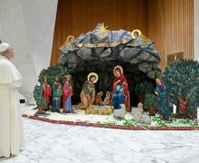 Папа встретился с делегациями от епархий, преподнесших в этом году Ватикану рождественские ели и вертепы (+ ФОТО)