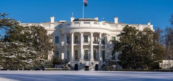 Первая леди США украсила Белый дом к Рождеству (+ ФОТО)