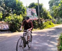 В Бангладеш 88-летний католический священник печется о детях-инвалидах, разъезжая по епархии не велосипеде