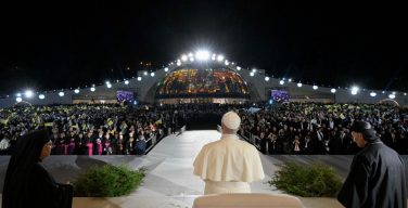 Встреча Св. Отца с молодежью в Бкерке (+ ФОТО)