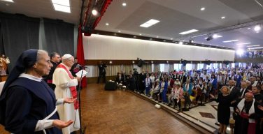 «Нельзя забывать самых уязвимых». Святейший Отец посетил больницу в пригороде Бейрута