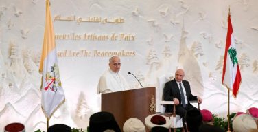 «Блаженны миротворцы». Папа Римский начал своё путешествие в Ливан