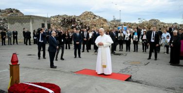2-й день апостольской поездки Папы в Ливан начался с памяти жертв взрыва в порту Бейрута (+ ФОТО)