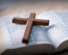 Guardian: в Британии в 2025 году продали рекордное количество Библий