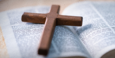 Guardian: в Британии в 2025 году продали рекордное количество Библий