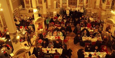 «Друзья общины святого Эгидия» провели в Москве рождественские благотворительные обеды