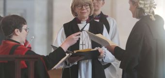 Первая женщина-архиепископ официально возглавила Церковь Англии