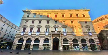 Папа: дипломатия Св. Престола рождается из Евангелия