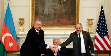 Армения и Азербайджан отмечены премией братства