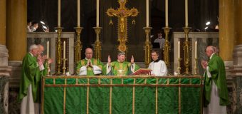 Треть католических священников Англии – женатые: они перешли в католичество из англиканства