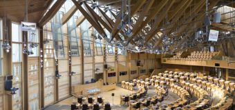 Шотландский парламент отклонил законопроект о легализации эвтаназии