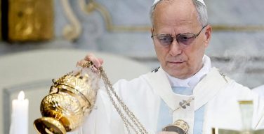 Обнародовано расписание богослужений Святейшего Отца на ближайшие месяцы