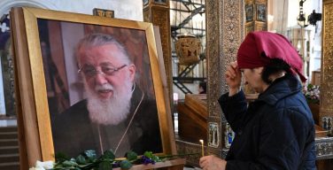 Папа Лев XIV почтил память Католикоса-Патриарха Илии II