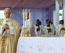 Папа – католикам Анголы: будьте «преломленным хлебом» для общества (+ ФОТО)