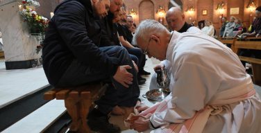 Верные Преображенской епархии вступили в Священное Пасхальное Триденствие (+ ФОТО)