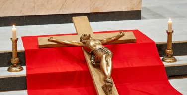 Воспоминание Страстей Господних в Кафедральном соборе Новосибирска (ФОТО)