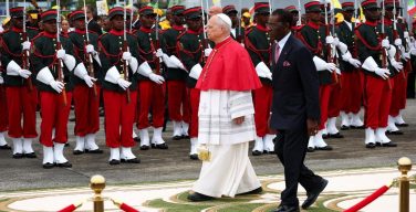 Лев XIV начал Апостольский визит в Экваториальную Гвинею (+ ФОТО)