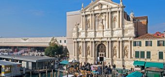 Патти Смит, Джим Джармуш и Брайан Ино участвуют в проекте Ватикана на биеннале в Венеции