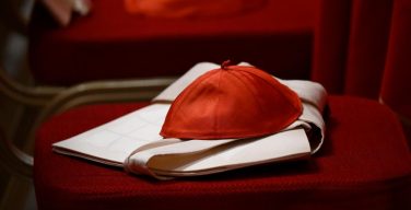 Кардиналы получили письмо от Папы