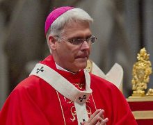 Глава католического епископата США опечален словами Трампа о Папе Римском