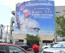 Лев XIV покинул Анголу и отправился в последний пункт своего путешествия — Экваториальную Гвинею (+ ФОТО)