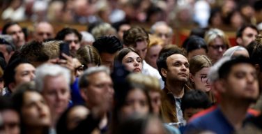 «Остановитесь!». Воззвание Папы на молебне о мире 11 апреля 2026 года