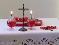«Группа Крови Христовой». Под Новосибирском прошли особые духовные упражнения