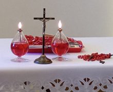 «Группа Крови Христовой». Под Новосибирском прошли особые духовные упражнения