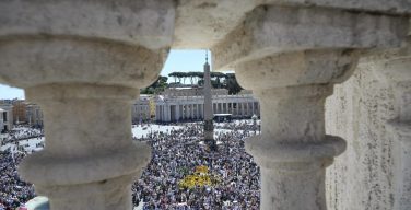 Папа почтил память журналистов, ставших жертвами войн и насилия