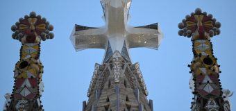 Папа Лев XIV освятил башню Иисуса Христа в барселонской базилике Святого Семейства (+ ФОТО)