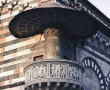 Может ли мирянин произносить проповедь на Мессе?